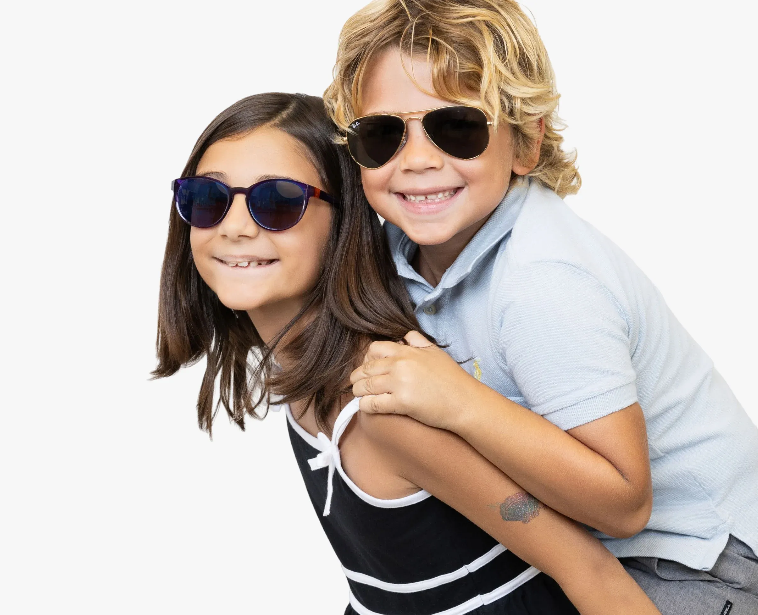 Child wearing Essilor Stellest glasses