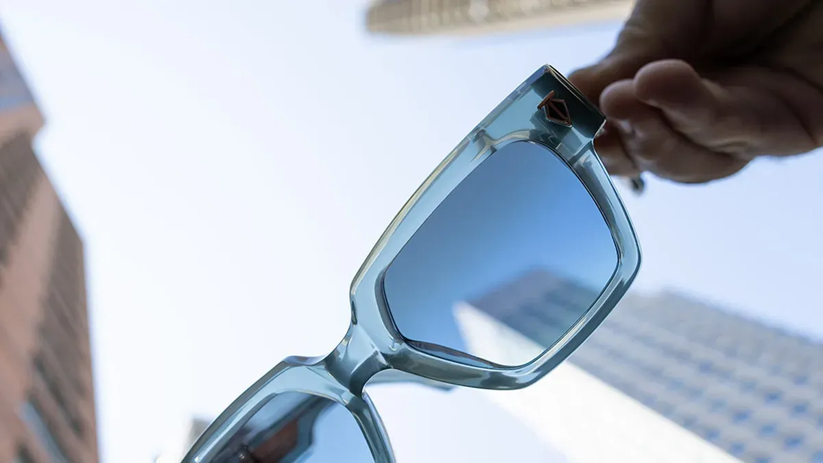 Custom Polarized Sunglasses: Lens Types, Tints, and Prescription Options